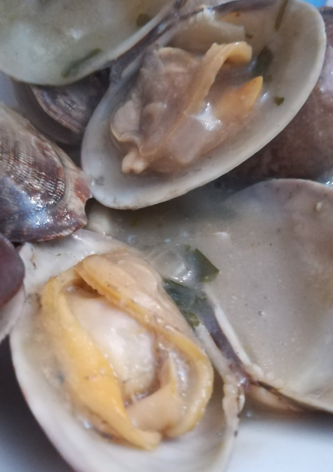 Una foto de Almejas japonesas en salsa de sidra