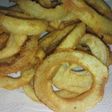 Aros de cebolla fritos