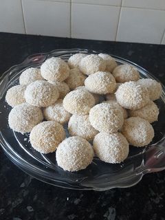 صورة لوصفة حلوة الكوك أو جوز الهند(ريشبوند)