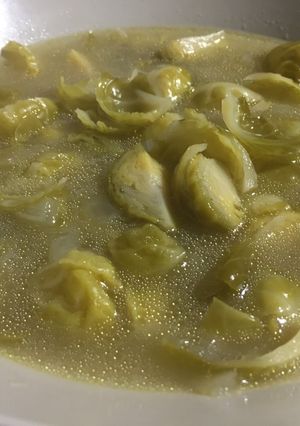 Una foto de Sopa de coles de Bruselas