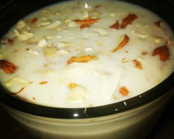 Easy Serving Recipe Special banana milkshake Delicious Perfect