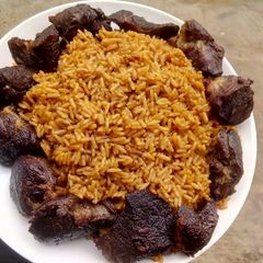 A picture of Jollof Rice with cloves spice.
