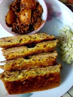 ডিম মোগলাই পরোটা(Egg Mughlai Parota recipe in Bengali) রেসিপির প্রধান ছবি