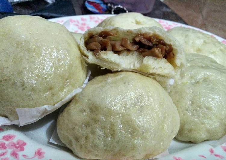 Resep Bakpao isi jamur dan sosis ayam oleh Jihan Nur Esya - Cookpad