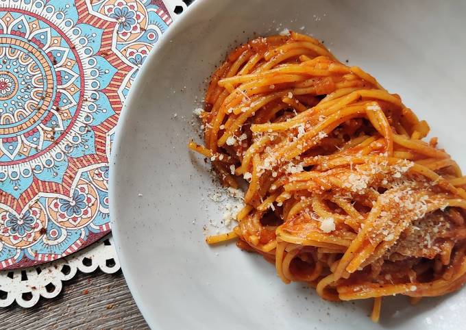 Spaghetti Arrabiata im Onepot-Style