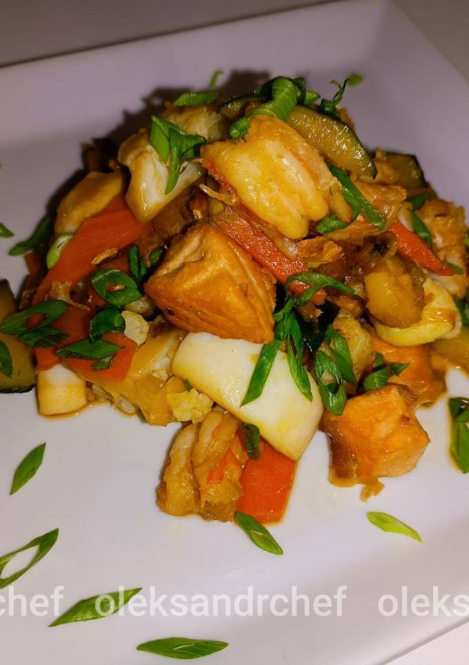 Вок🥣з морепродуктами🦑🦐🐟 /Wok 🥣with seafood🦑🦐🐟