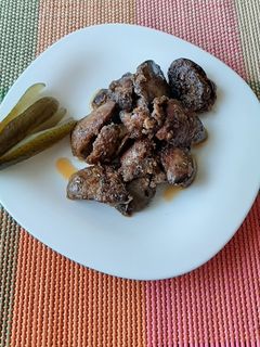 Fűszeres csirkemáj recept fotója