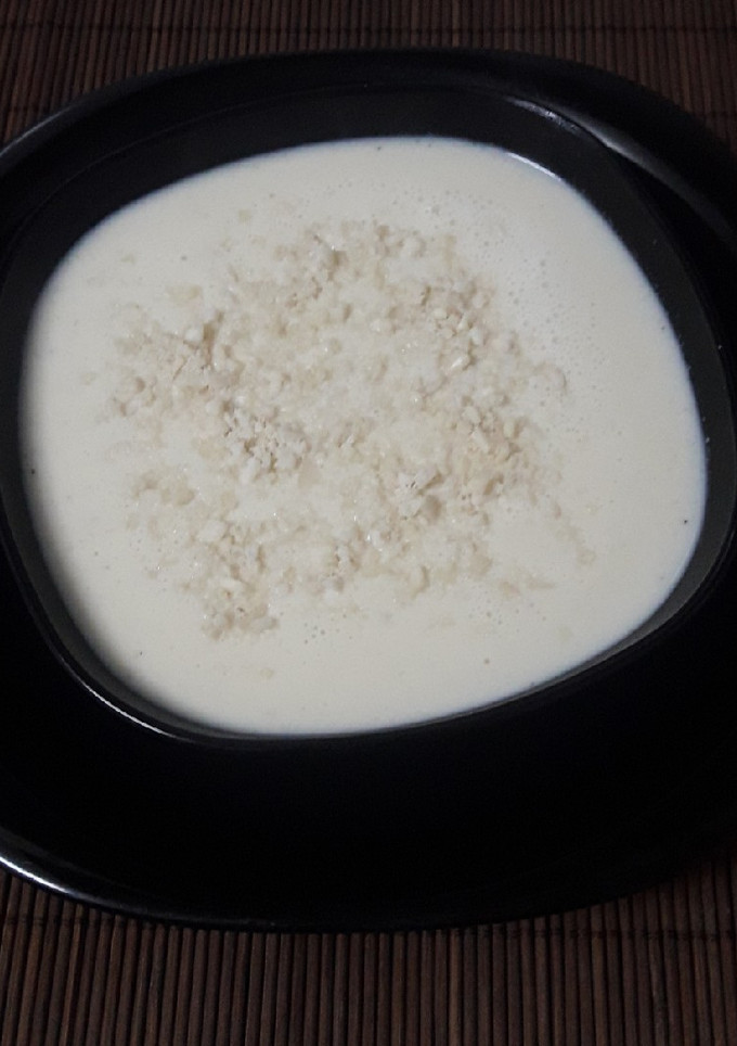 Una foto de Sopa de almendras