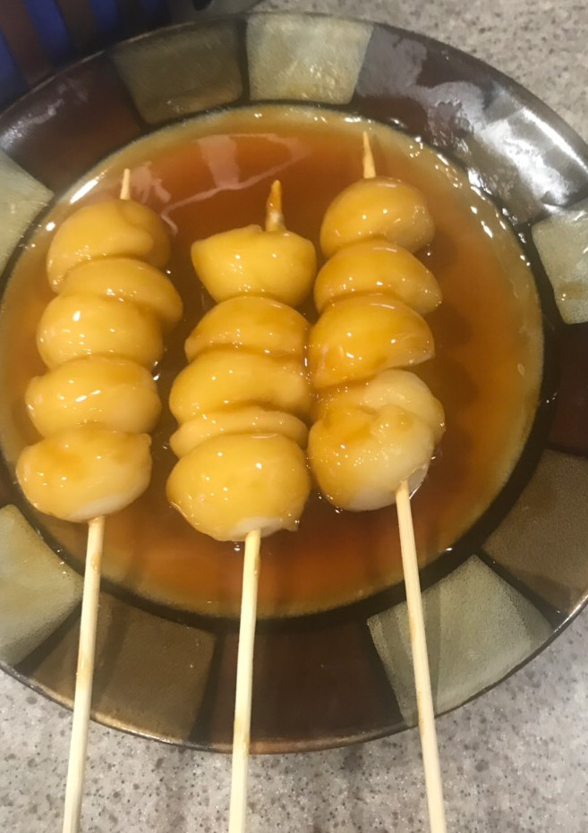 A picture of Dango.
