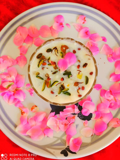चावल की खीर (Chawal ki kheer recipe in hindi) रेसिपी मुख्य फोटो