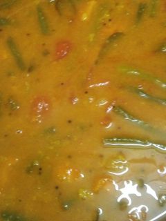பிரெஞ்சு பீன்ஸ் சாம்பார் (French beans sambar recipe in tamil) செய்முறை முக்கிய புகைப்படம்