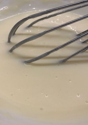 Una foto de Salsa blanca al microondas