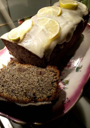 Фото Маковый пирог с черносливом и лаймом.