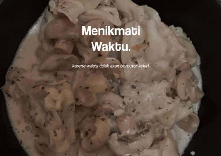 Siomay mushroom creamy pasta