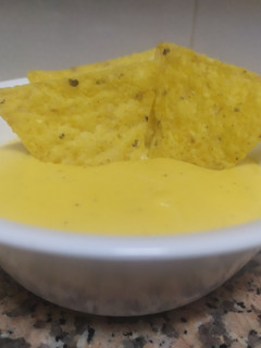 Una foto de Salsa de queso para nachos en Mambo