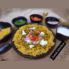 A picture of Sprout chaat.