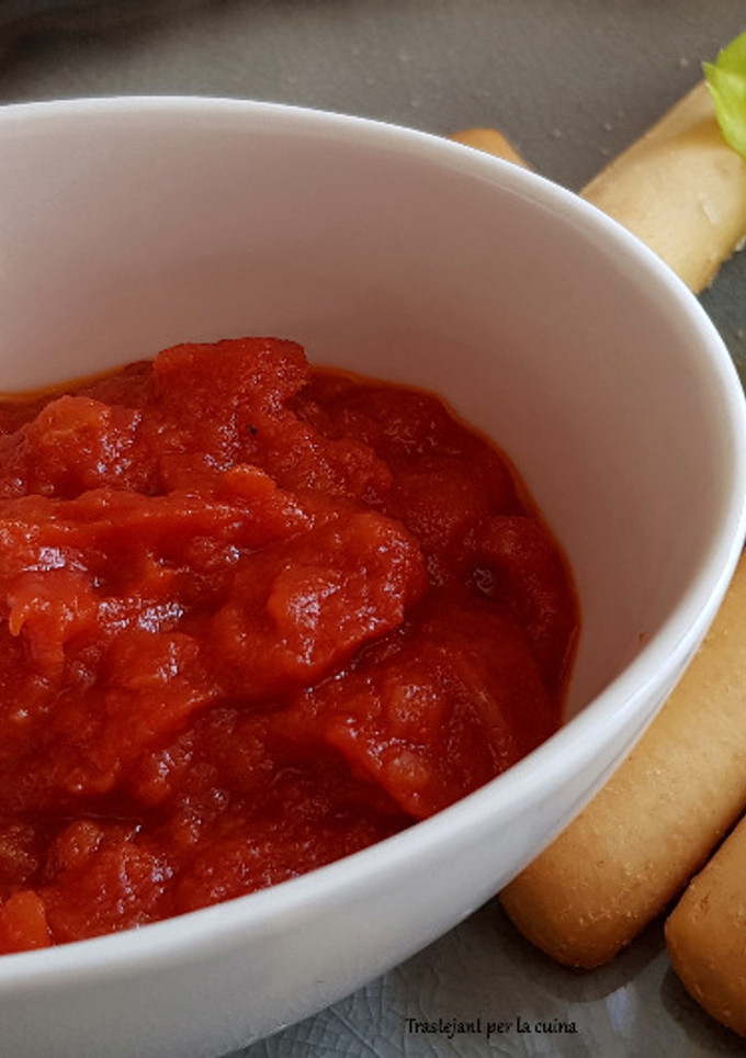 Una foto de Salsa de Tomate Básica