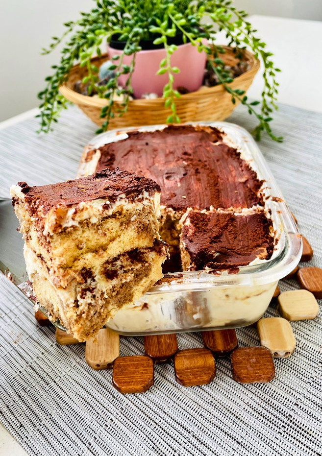 Una foto de Tiramisú Kinder en microondas ☕️