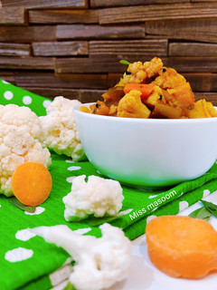 عکسی از دستور ترشی مخلوط با رب گوجه