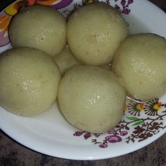 A picture of Semolina rasgulle.