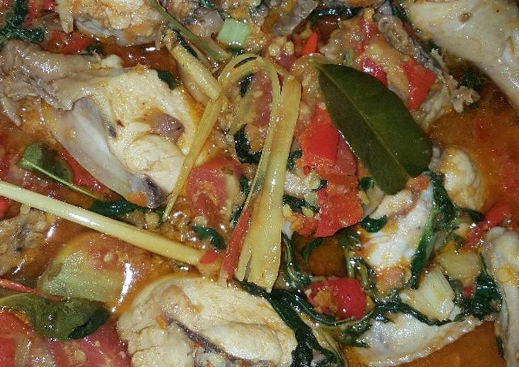 Cara Gampang Menyiapkan Ayam Woku Belanga, Lezat