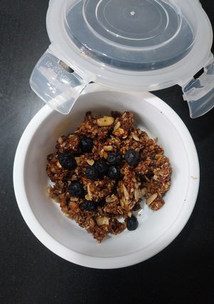 A picture of Granola.
