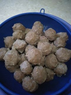 Foto resep Bakso sapi kenyal praktis