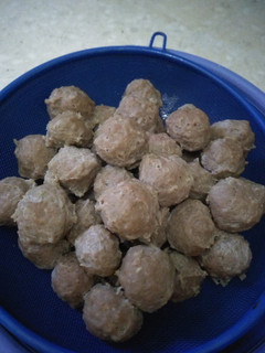 Foto resep Bakso sapi kenyal praktis
