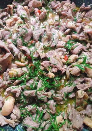 Hình của món Ngan xào lăn.