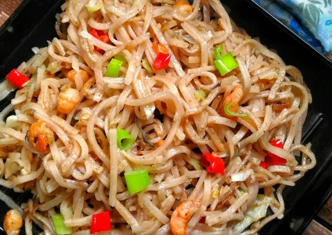 Resep Mie Goreng Seafood Oleh Ummi Umar - Cookpad