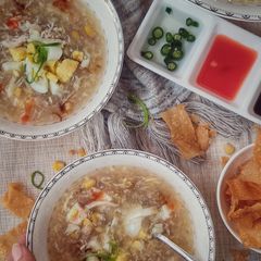 A picture of Street Style Chicken Corn Soup.