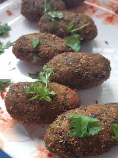मेथी मुठिया (methi muthiya recipe in Hindi) रेसिपी मुख्य फोटो