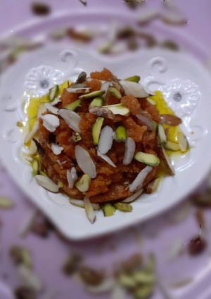 A picture of Gajjar halwa.