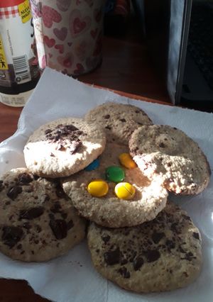 Una foto de Galletas de avena y chocolate