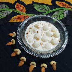 A picture of Calcium rich Ras Malai.