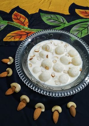 A picture of Calcium rich Ras Malai.