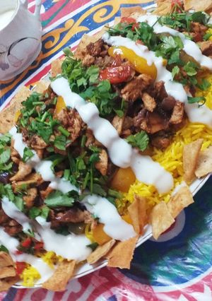 A picture of Syrian Chicken Shawarma Fatteh.