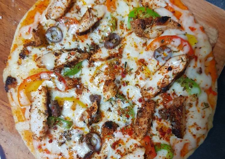 How to Prepare Quick Shawarma Chicken Pizza