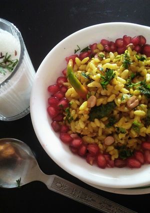 A picture of Puff Rice Poha.
