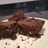 Brownie con arándanos y almendras