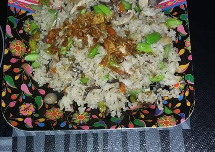 Nasgor putih teri n petai