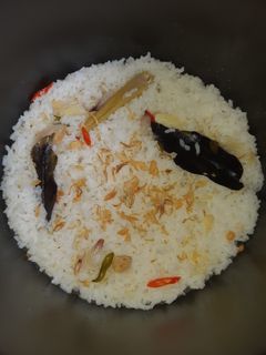 Foto resep Nasi Liwet Rice Cooker