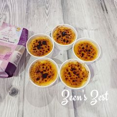 A picture of Creme Brulee with Custard Powder.