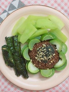 Hình của món Cơm eatclean eps01: Chả gà đậu hũ lá lốt.