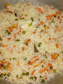 বাঙালি স্বাদের ফ্রায়েড রাইস (Bangali swader fried rice recipe in Bengali) রেসিপির প্রধান ছবি