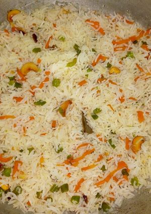 বাঙালি স্বাদের ফ্রায়েড রাইস (Bangali swader fried rice recipe in Bengali) রেসিপির প্রধান ছবি