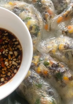 Hình của món Bánh bột lọc chay ngũ sắc.