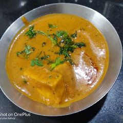 A picture of Paneer butter masala.