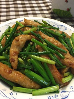 韭菜花甜不辣 的食譜成品照片