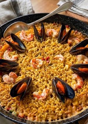 Una foto de Paella de Marisco